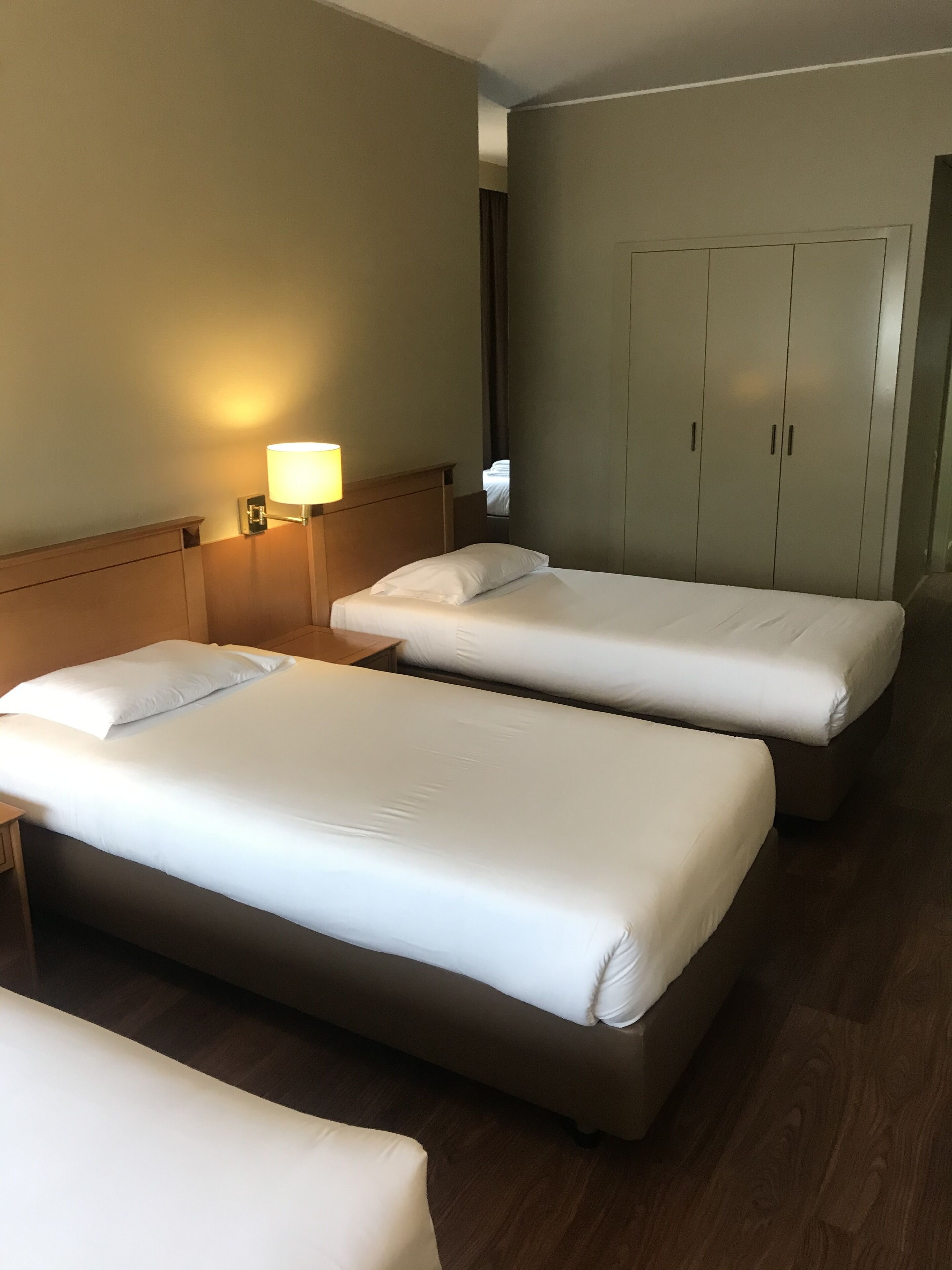 quadruple room | minibar, in-room safe, desk, blackout curtains