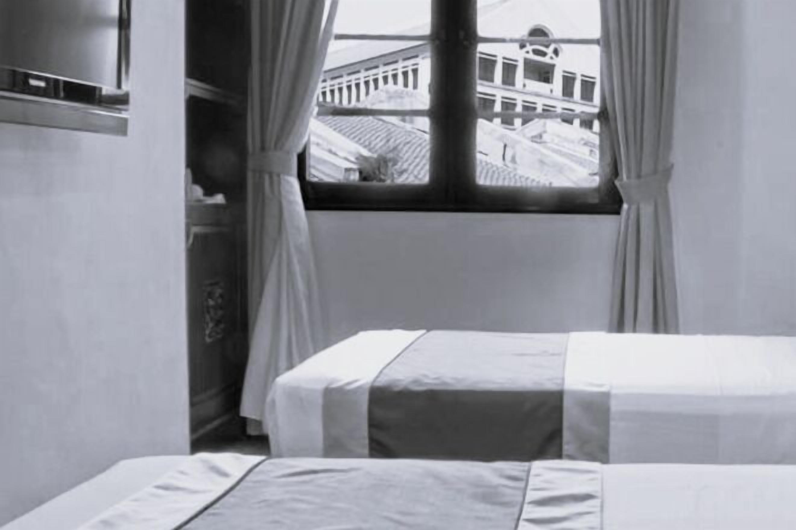 In-room safe, blackout curtains, iron/ironing board, free WiFi