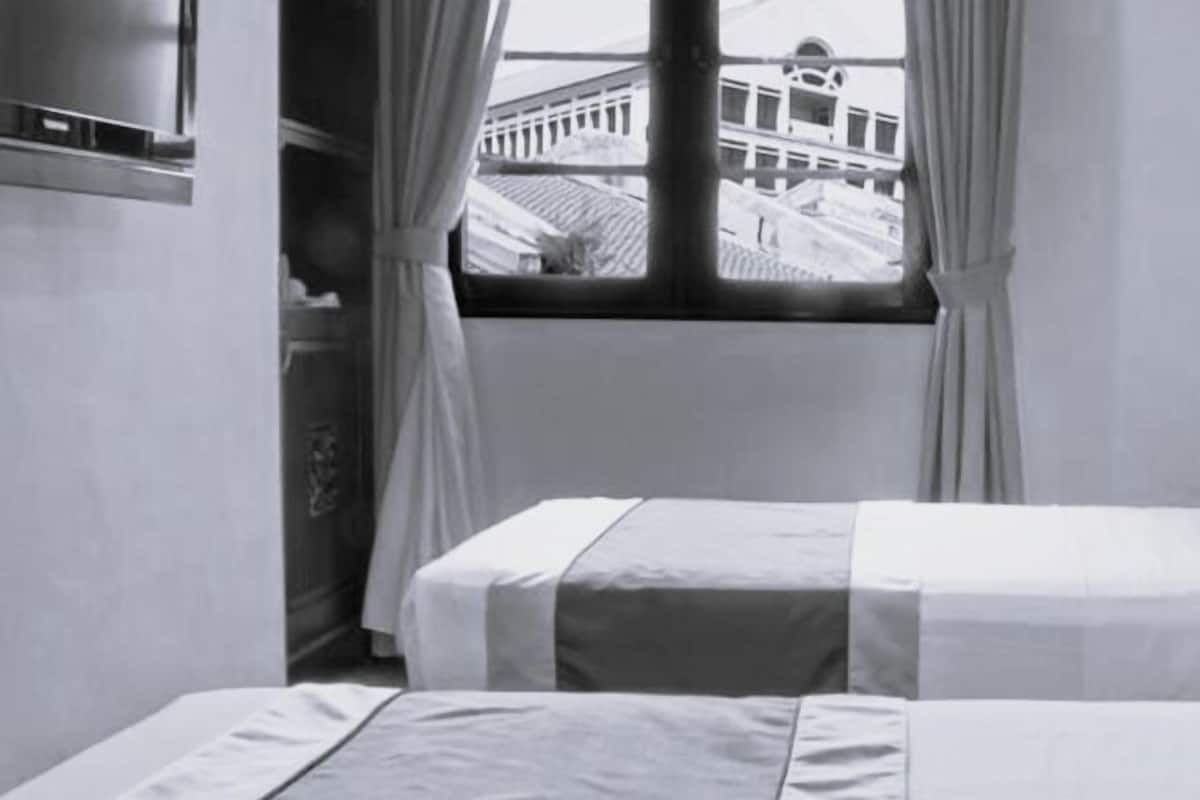 In-room safe, blackout curtains, iron/ironing board, free WiFi