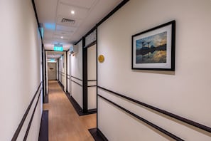 Hallway - iNN at Temple St by Q Loft Newly Renovated (Singapore)