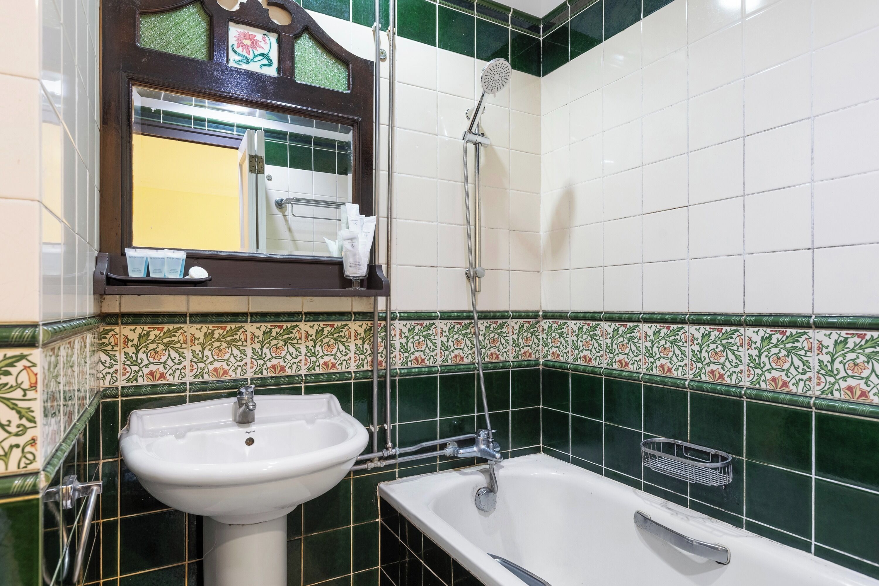 Foto - iNN at Temple St by Q Loft
