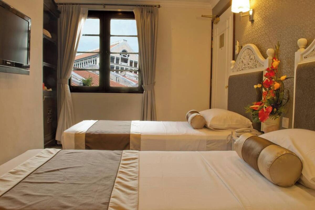 Twin Room | In-room safe, blackout drapes, iron/ironing board, free WiFi