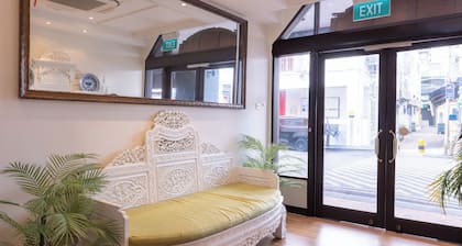 iNN at Temple St by Q Loft Newly Renovated