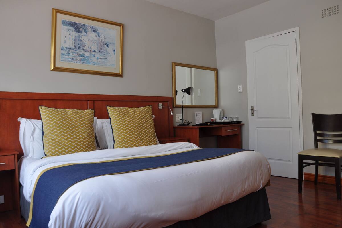 Chambre simple Standard | 1 chambre, coffre-fort, bureau, accès au Wi-Fi (inclus)