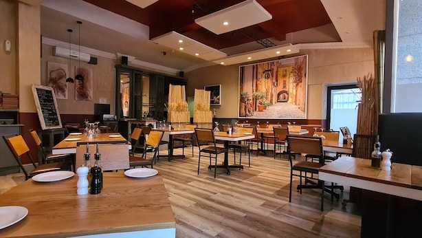 Restaurant - Parliament Hotel (Cape Town)