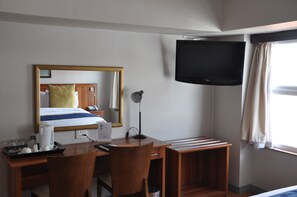 Standard Double Room | Television