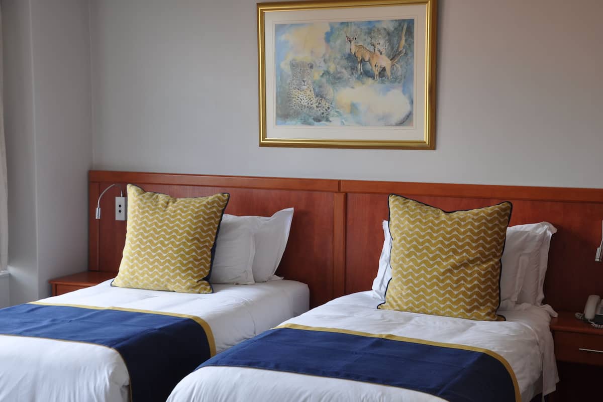 Executive Twin Room, 2 Twin Beds | In-room safe, desk, free WiFi