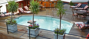 Cape Town Lodge Hotel