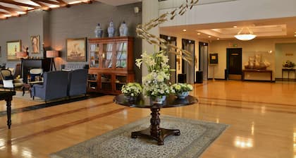 The Commodore Hotel