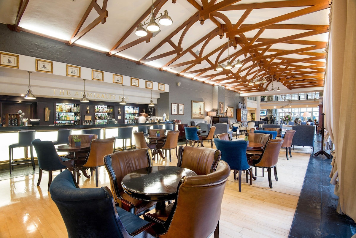 The Commodore Hotel – hotel photo