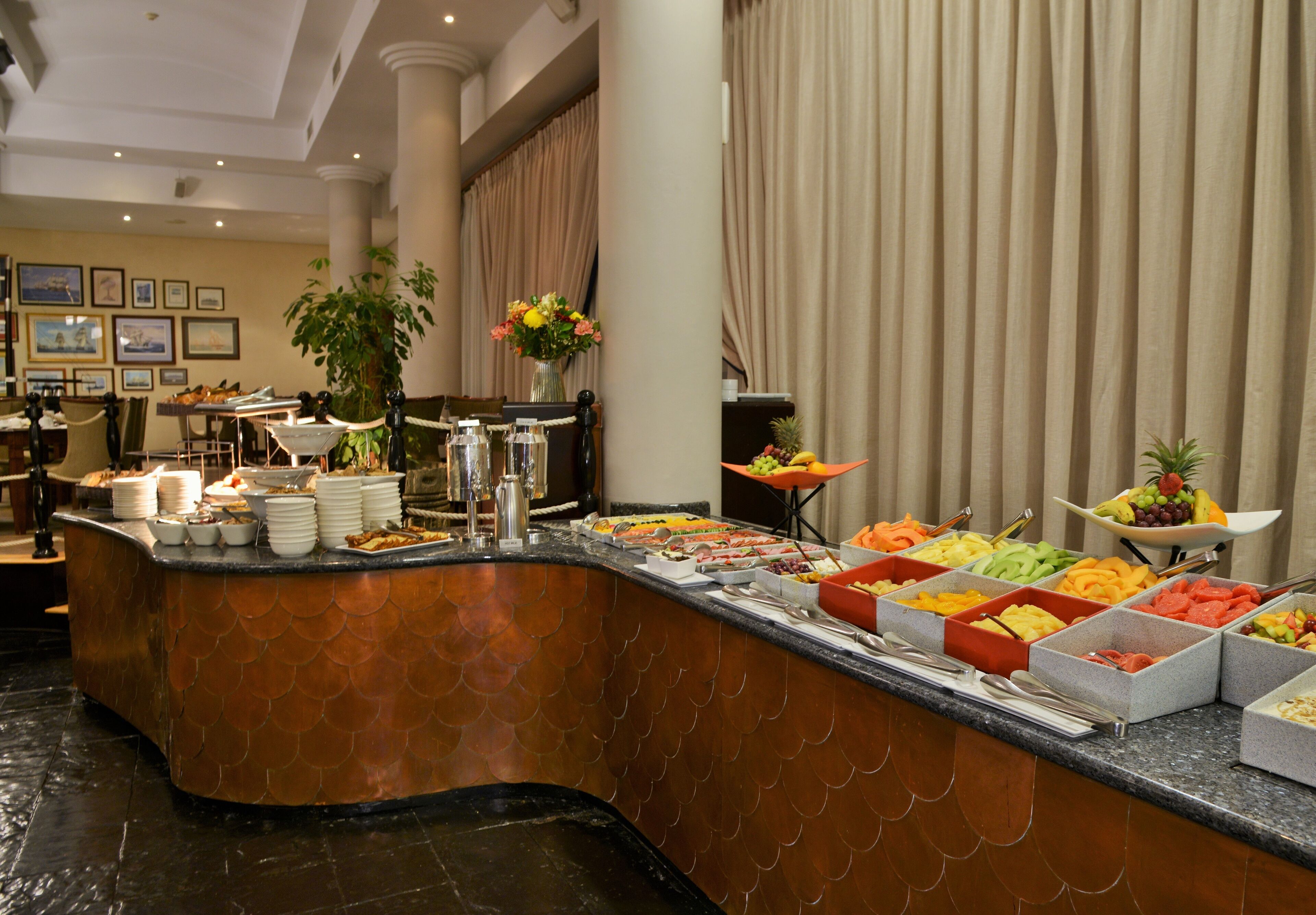 daily buffet breakfast (zar 220 per person)