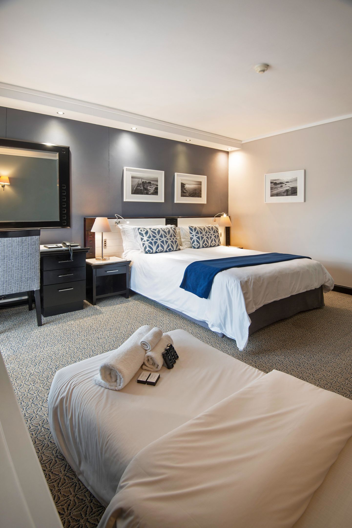 Family Double Room | Premium bedding, minibar, in-room safe, desk