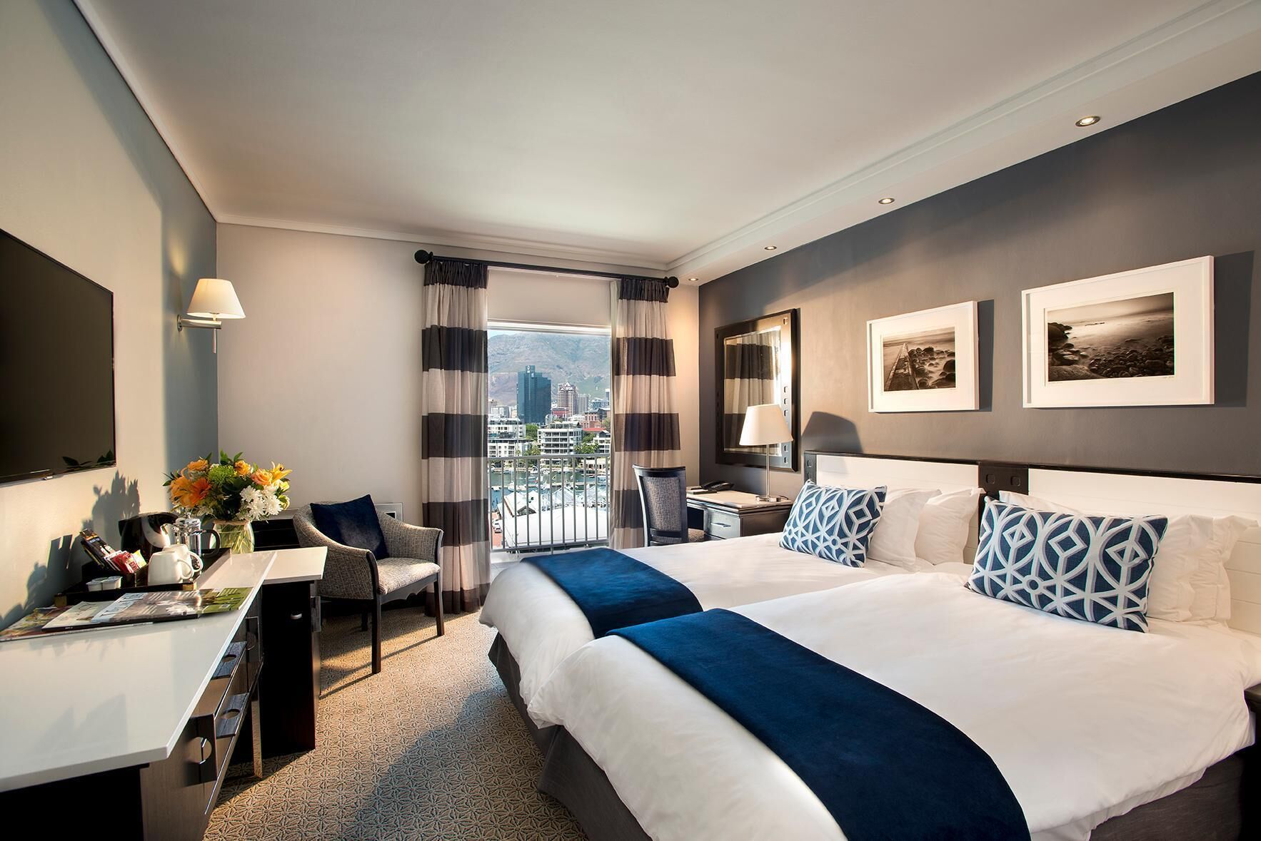 Deluxe Twin Room | Premium bedding, minibar, in-room safe, desk