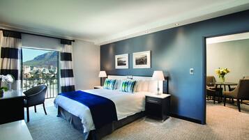 Ropa de cama de alta calidad y minibar
