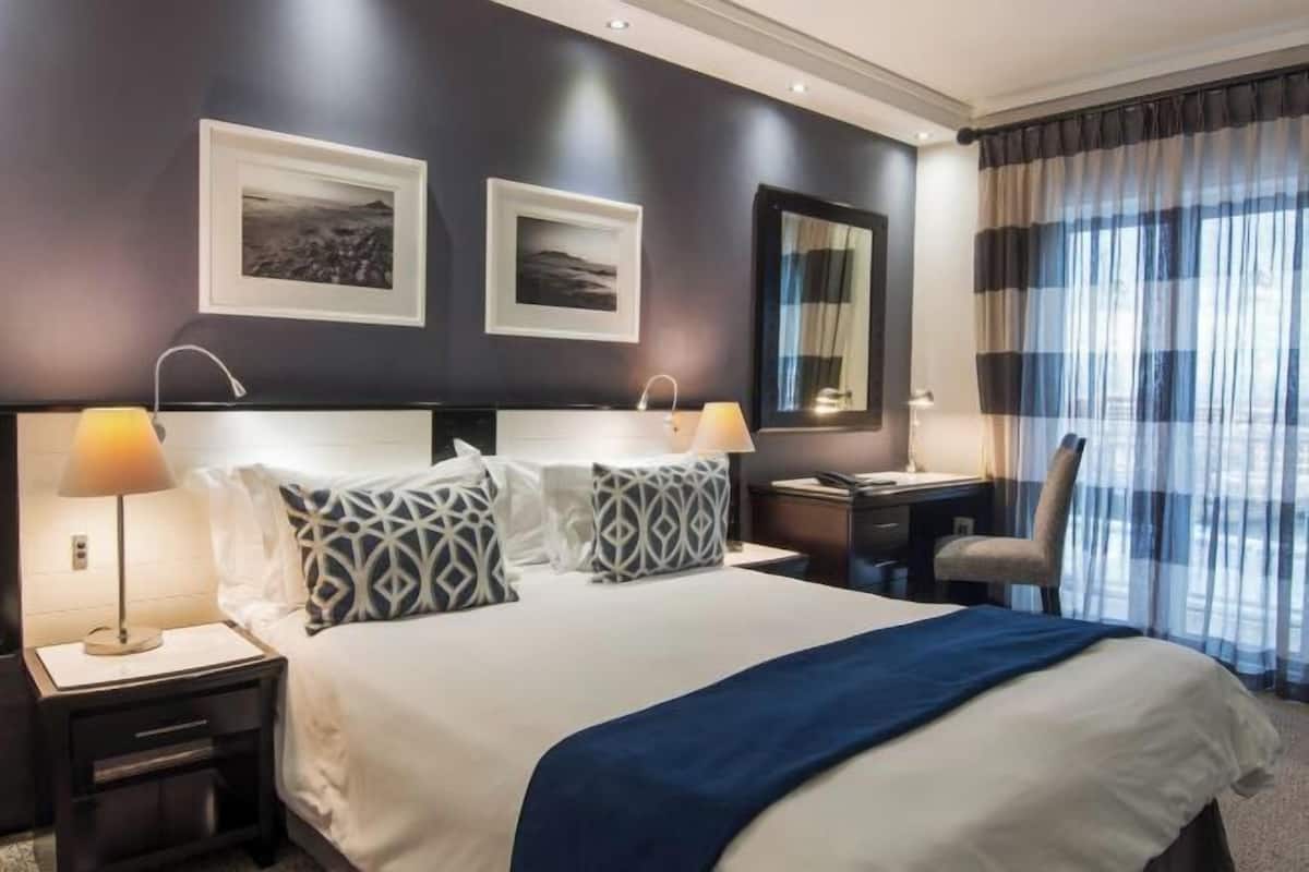 Ropa de cama de alta calidad y minibar