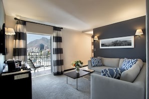 35-Zoll-Plasmafernseher mit Satellitenempfang, Fernseher, Pay-TV