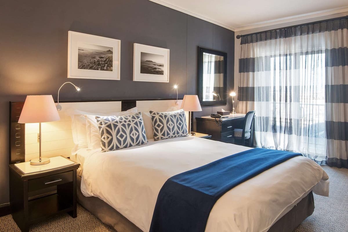 Standard Double Room | Premium bedding, minibar, in-room safe, desk