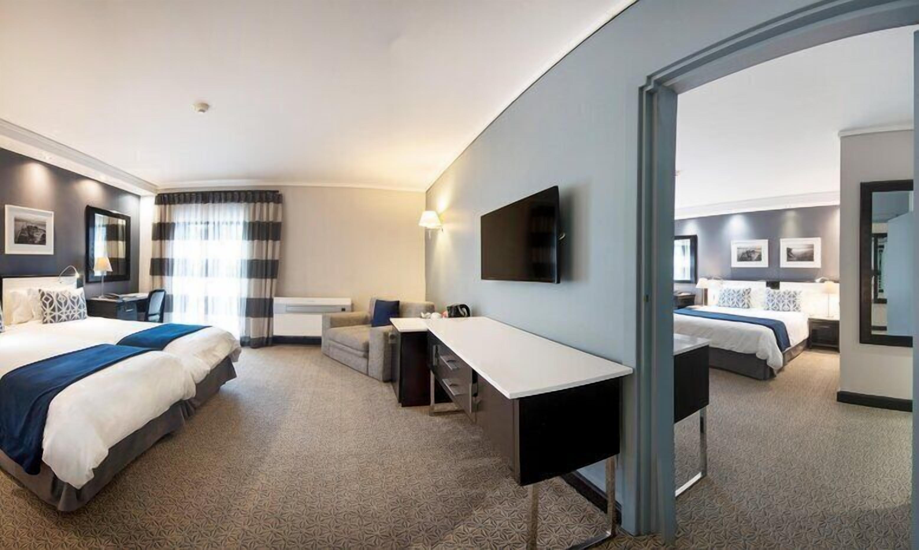Family Twin Room (FAMT) | Premium bedding, minibar, in-room safe, desk