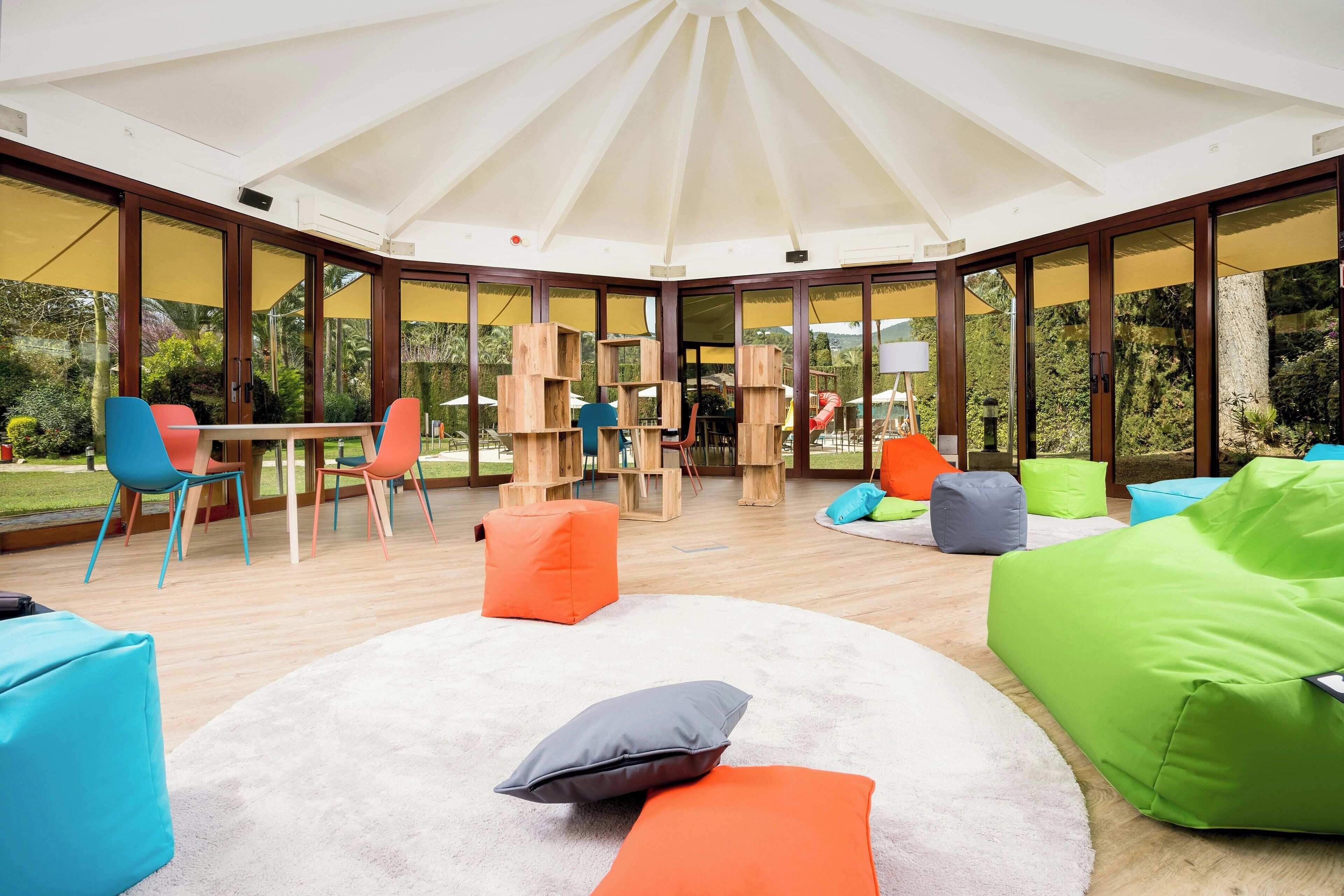 children’s play area – indoor