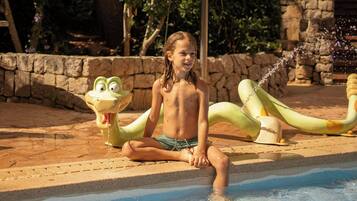 Piscine couverte, piscine extérieure