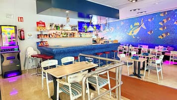 Coffee shop