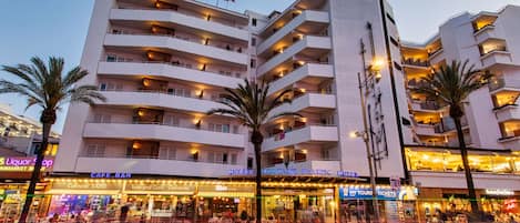 Façana frontal de l'allotjament