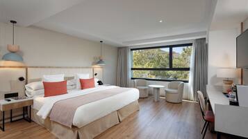 Ropa de cama de alta calidad y minibar