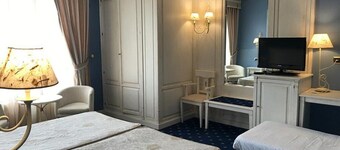Hotel Leonor Miron