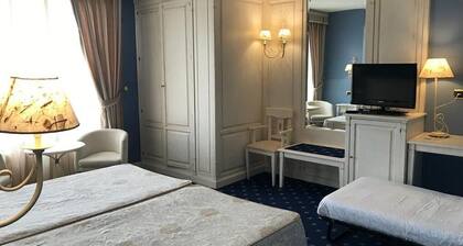 Hotel Leonor Miron