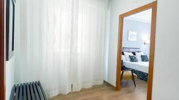 Superior Double Room, Balcony | Premium bedding, minibar, in-room safe, desk