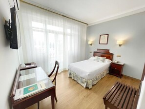 Standard Single Room, 1 Twin Bed, City View | Premium bedding, minibar, in-room safe, desk - Rias Bajas (Pontevedra)