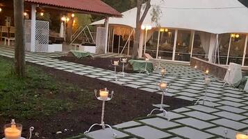 Khu tổ chức đại tiệc ngoài trời