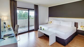 Couette en duvet d'oie, minibar, coffres-forts dans les chambres, bureau