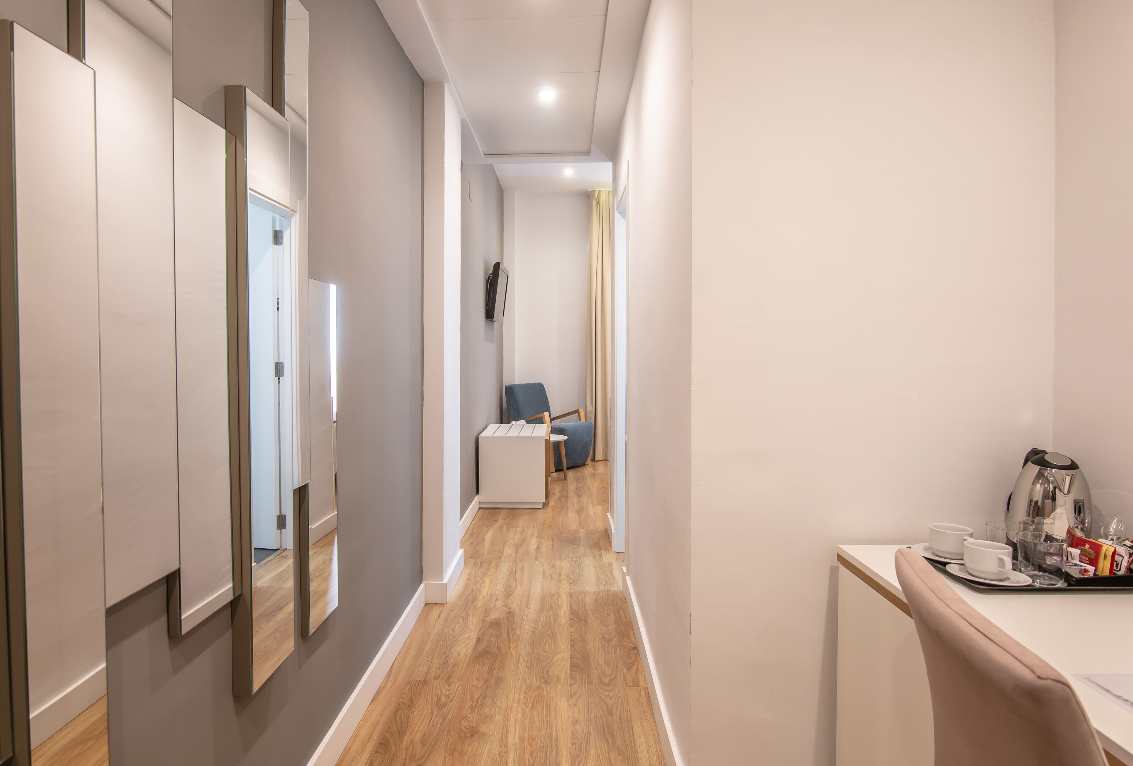 1 bedroom, egyptian cotton sheets, premium bedding, down duvets