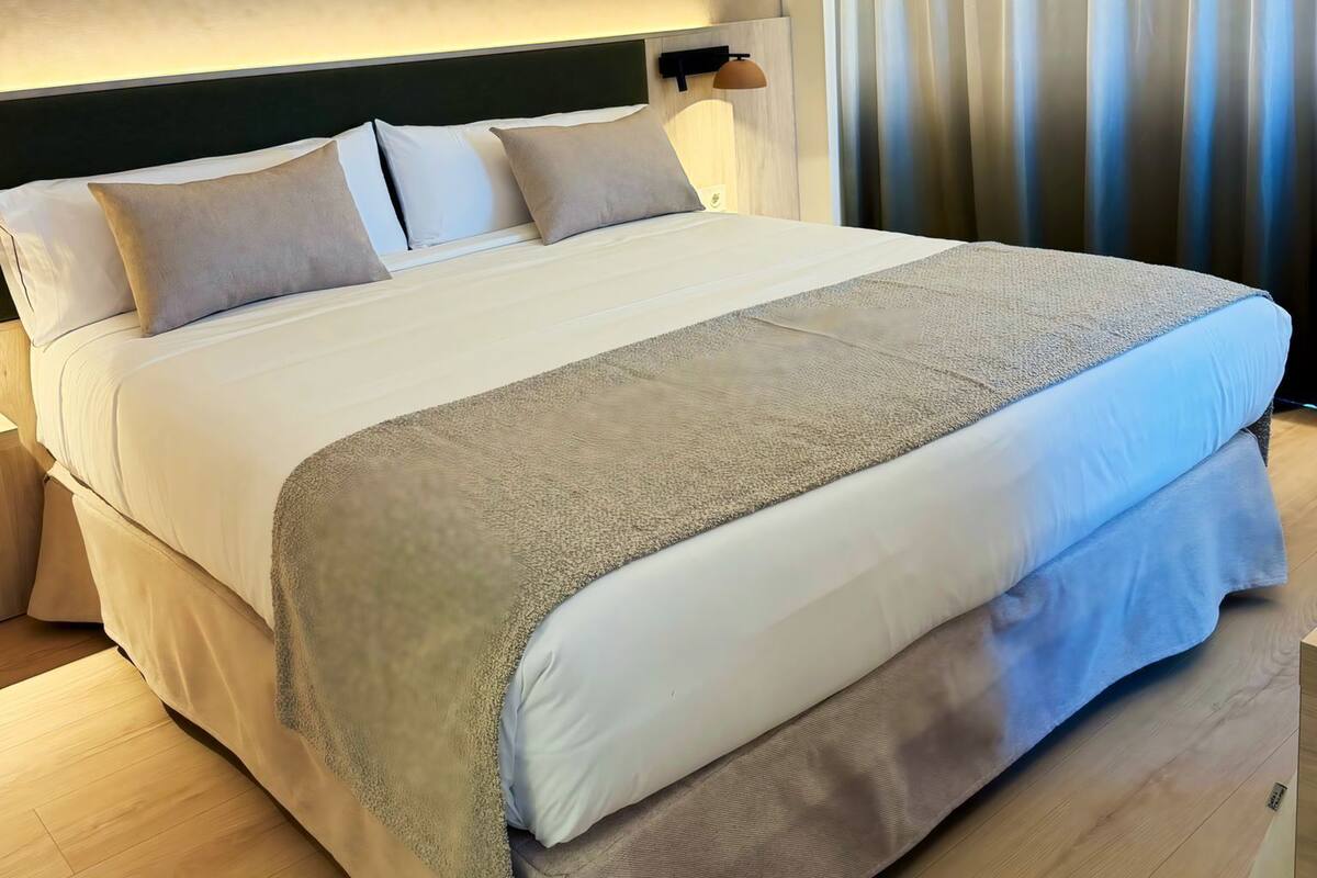 Chambre | Bureau, espace de travail pour ordinateur portable, Wi-Fi gratuit