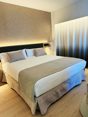 ห้องพัก | โต๊ะทำงาน, พื้นที่ทำงานแบบใช้แล็ปท็อป, Wi-Fi ฟรี, ผ้าปูที่นอน