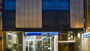 Front of property - evening/night - Hotel San Jose (Albacete)
