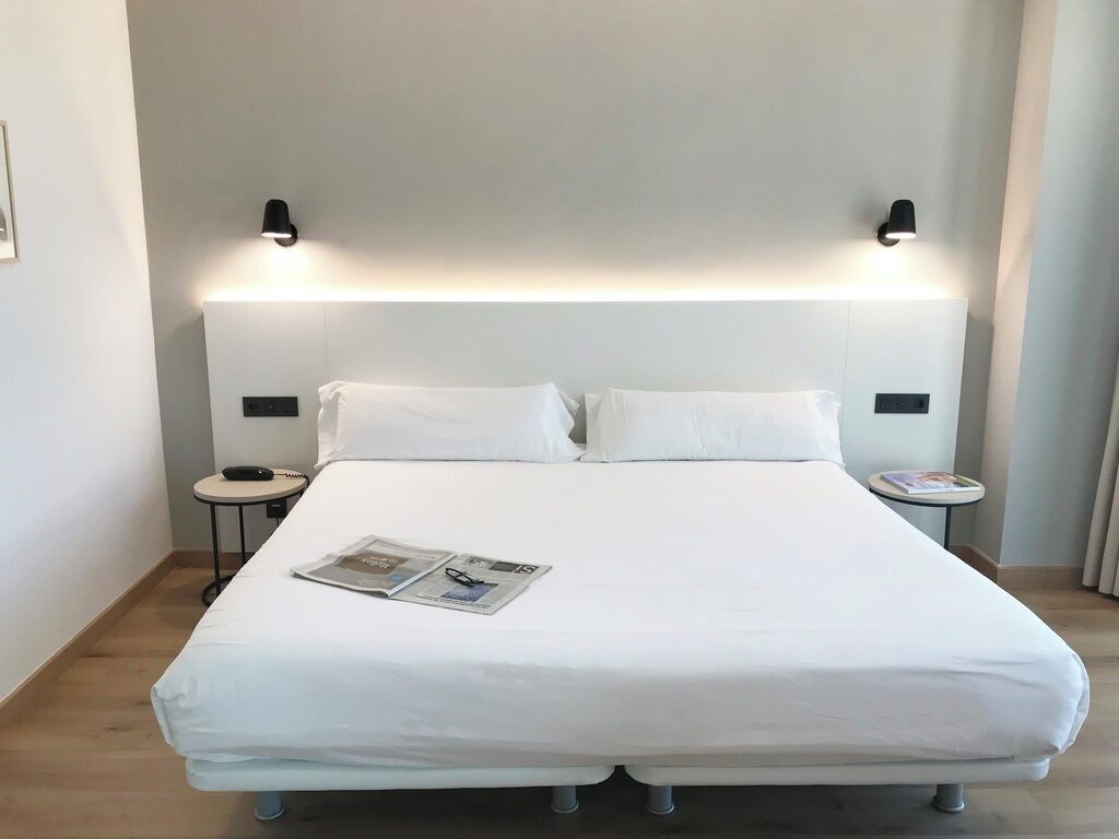 In-room safe, desk, blackout curtains, free WiFi