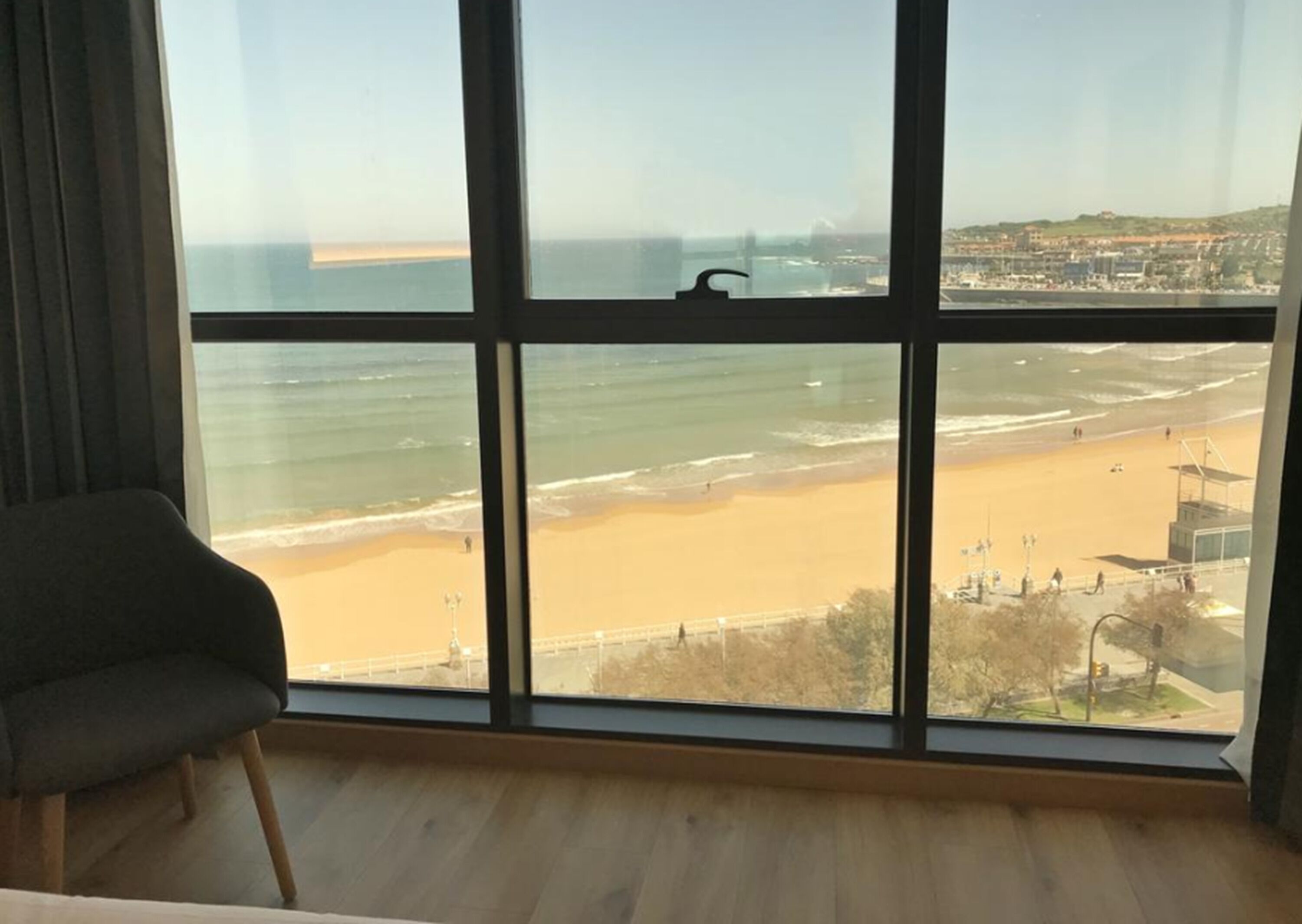 1 bedroom, in-room safe, desk, blackout curtains