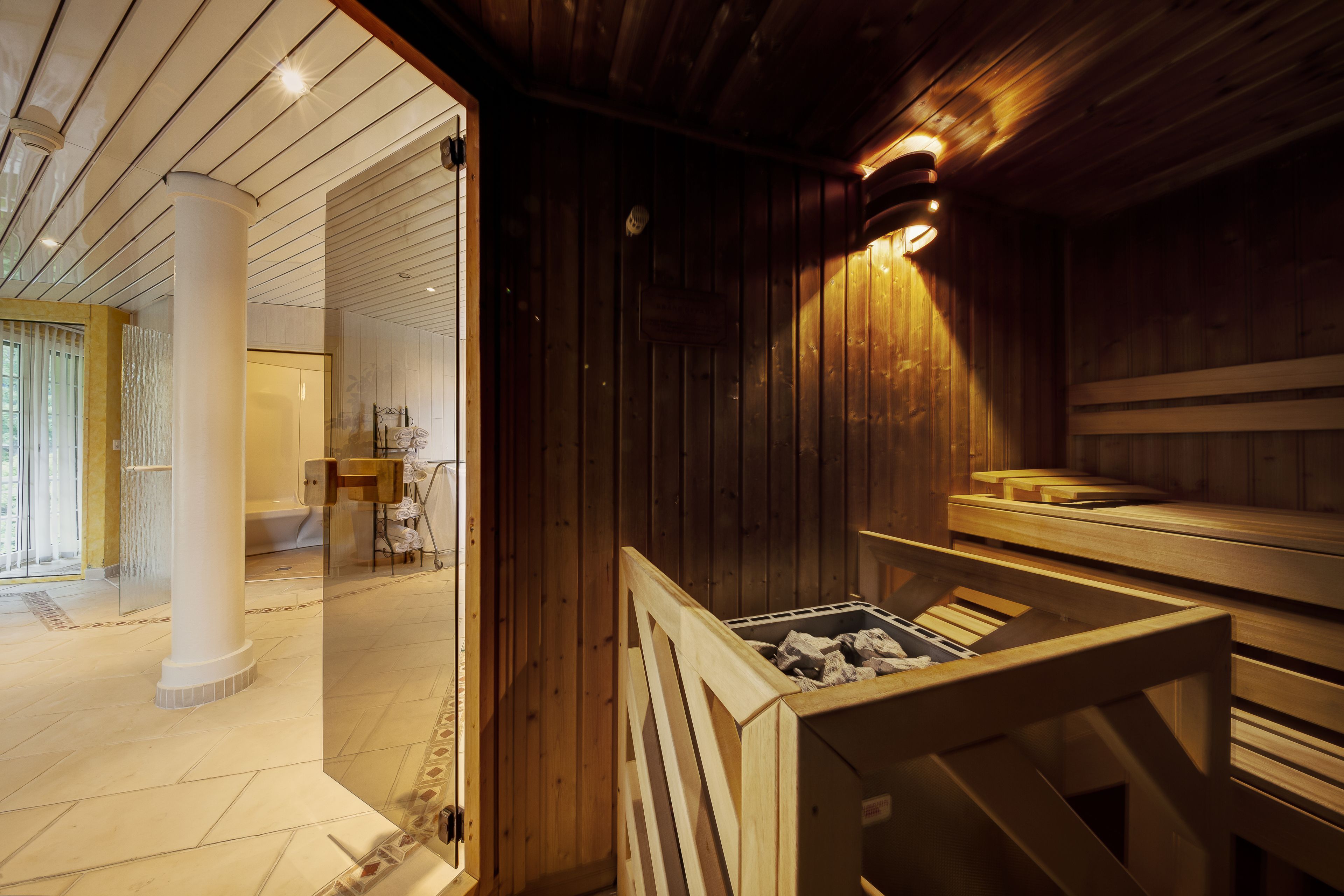 body treatments, aromatherapy, body wraps, facials, massages