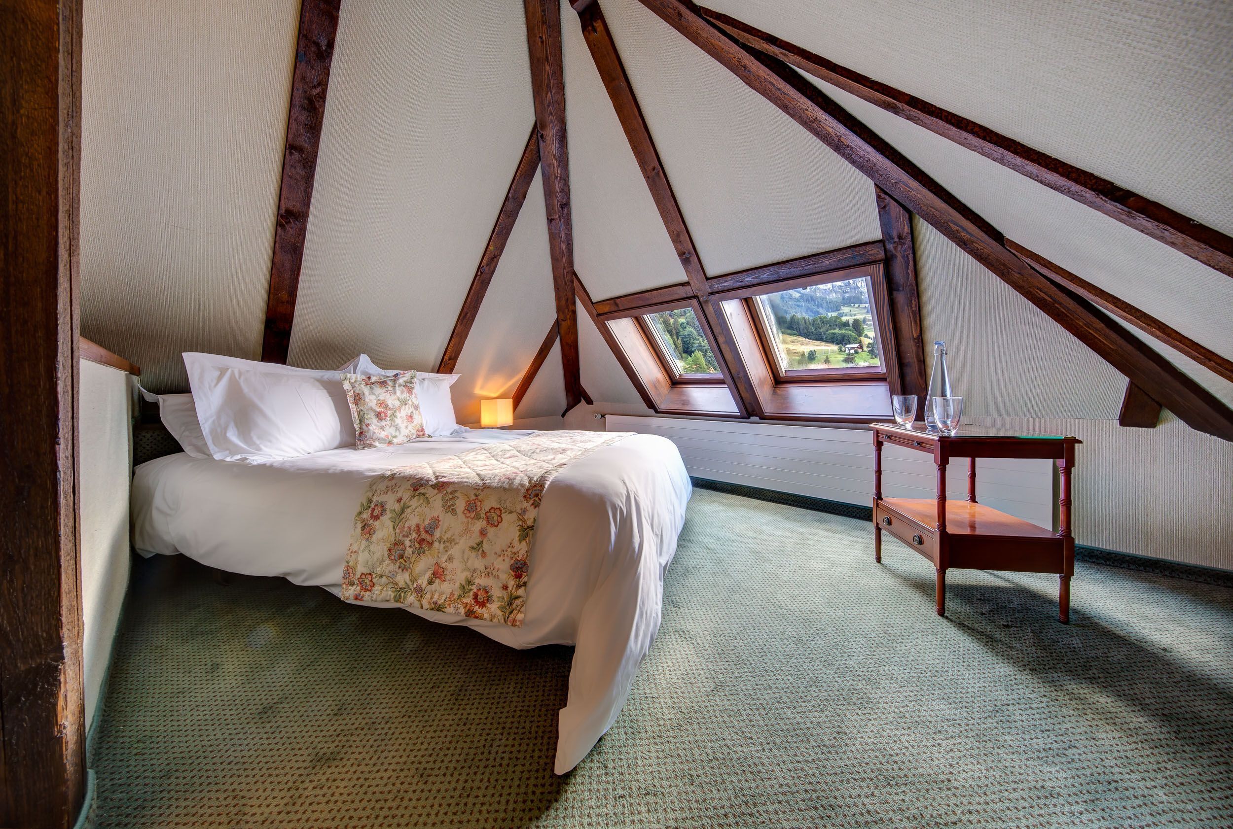 1 bedroom, premium bedding, down duvets, individually decorated