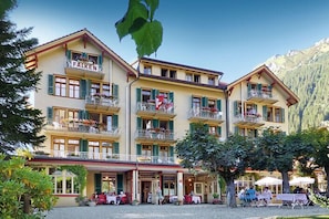 Exterior - Hotel Falken (Lauterbrunnen)