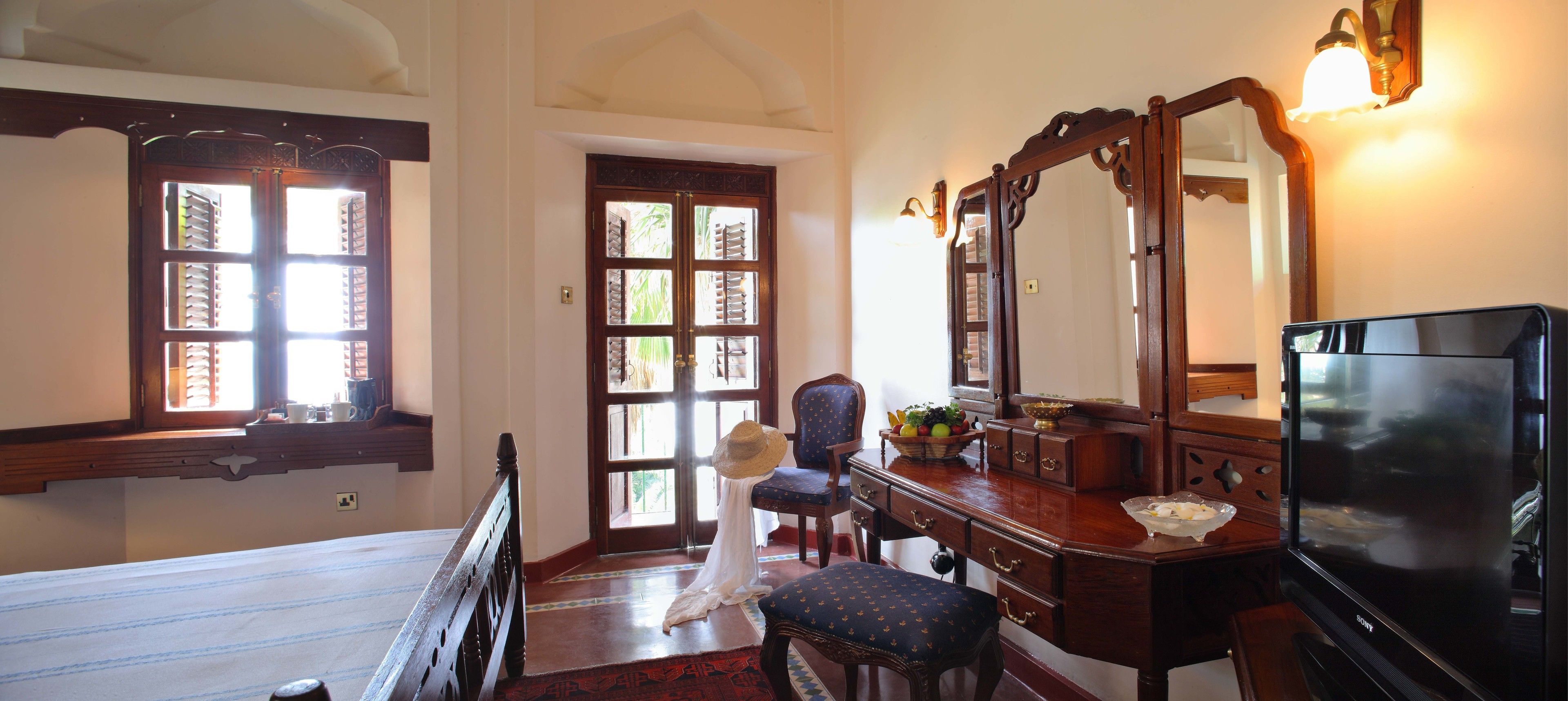 standard double room | 1 bedroom, premium bedding, minibar, in-room safe