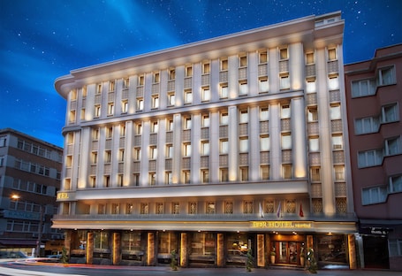 Exterior. Berr Hotel