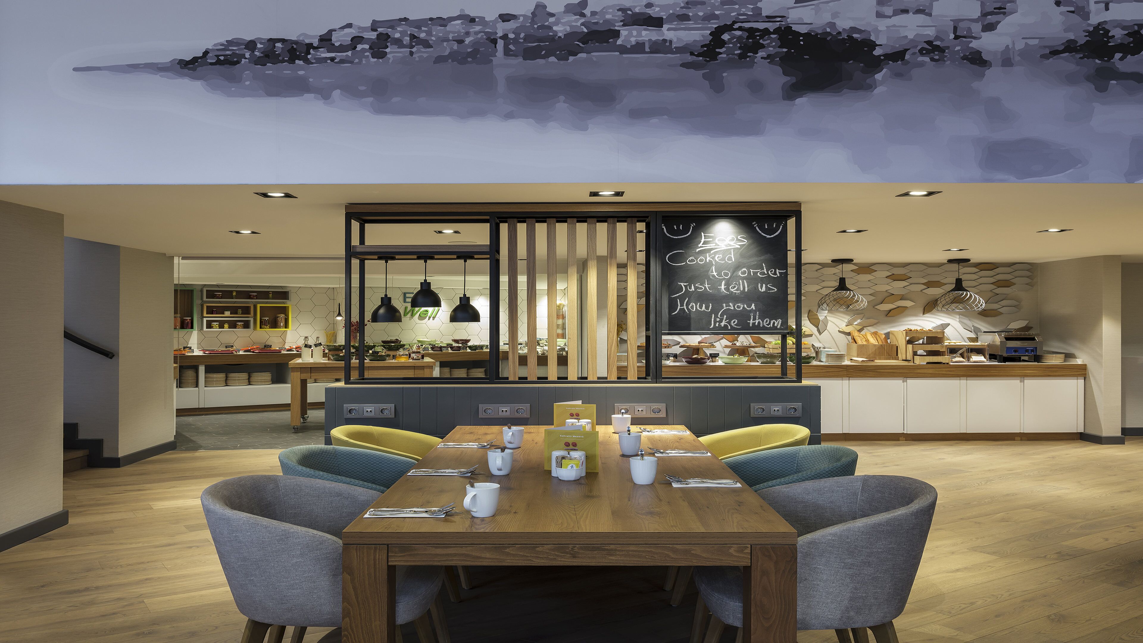 Daily buffet breakfast (EUR 19 per person)