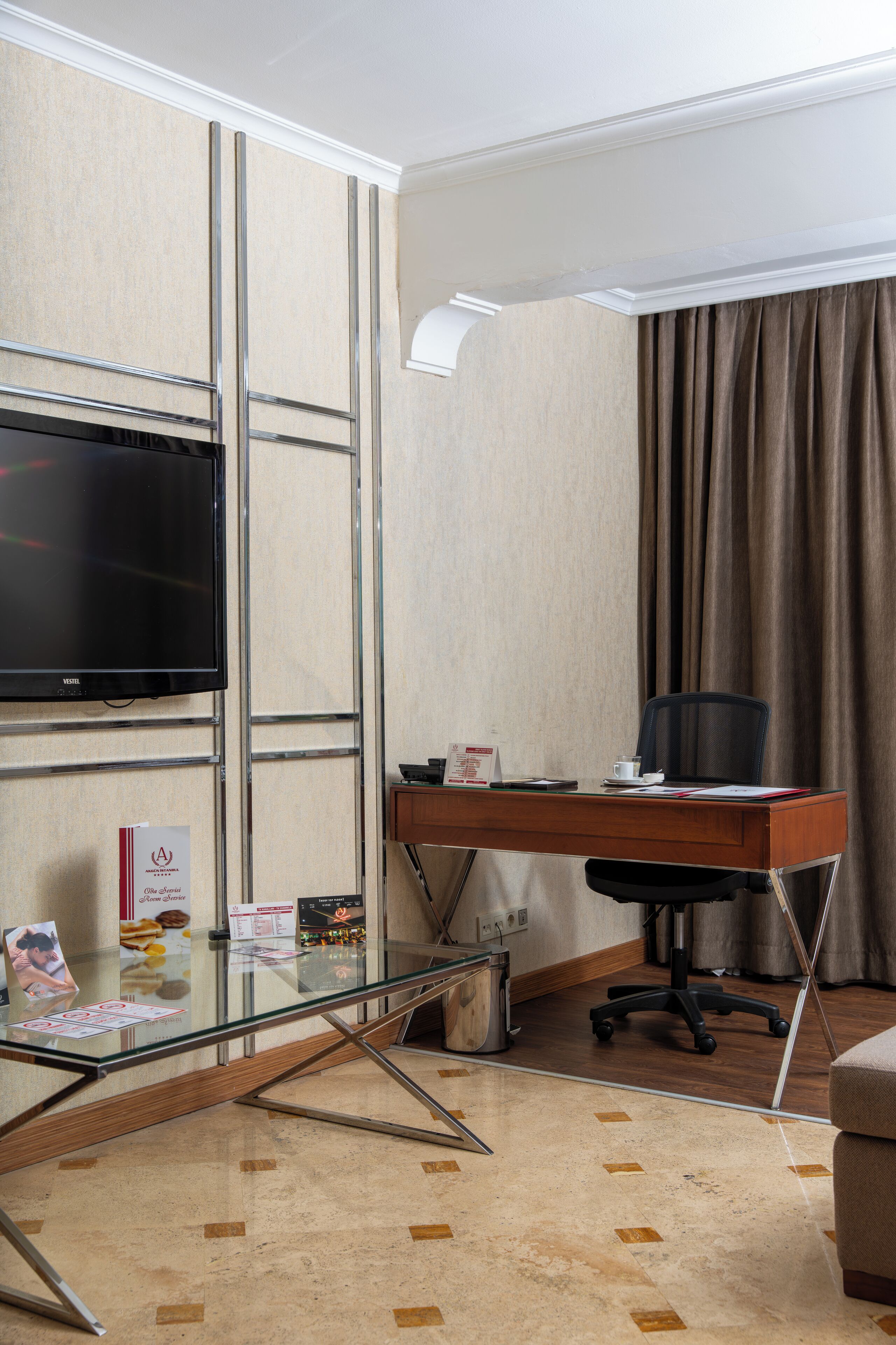 Premium bedding, pillowtop beds, minibar, in-room safe