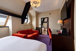 Room - The Victoria Hotel, Bradford by Sunday (Bradford)