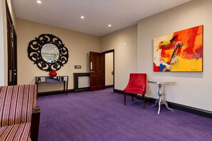 Room - The Victoria Hotel, Bradford by Sunday (Bradford)