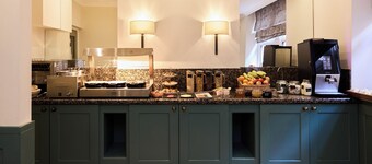 Blandford Hotel