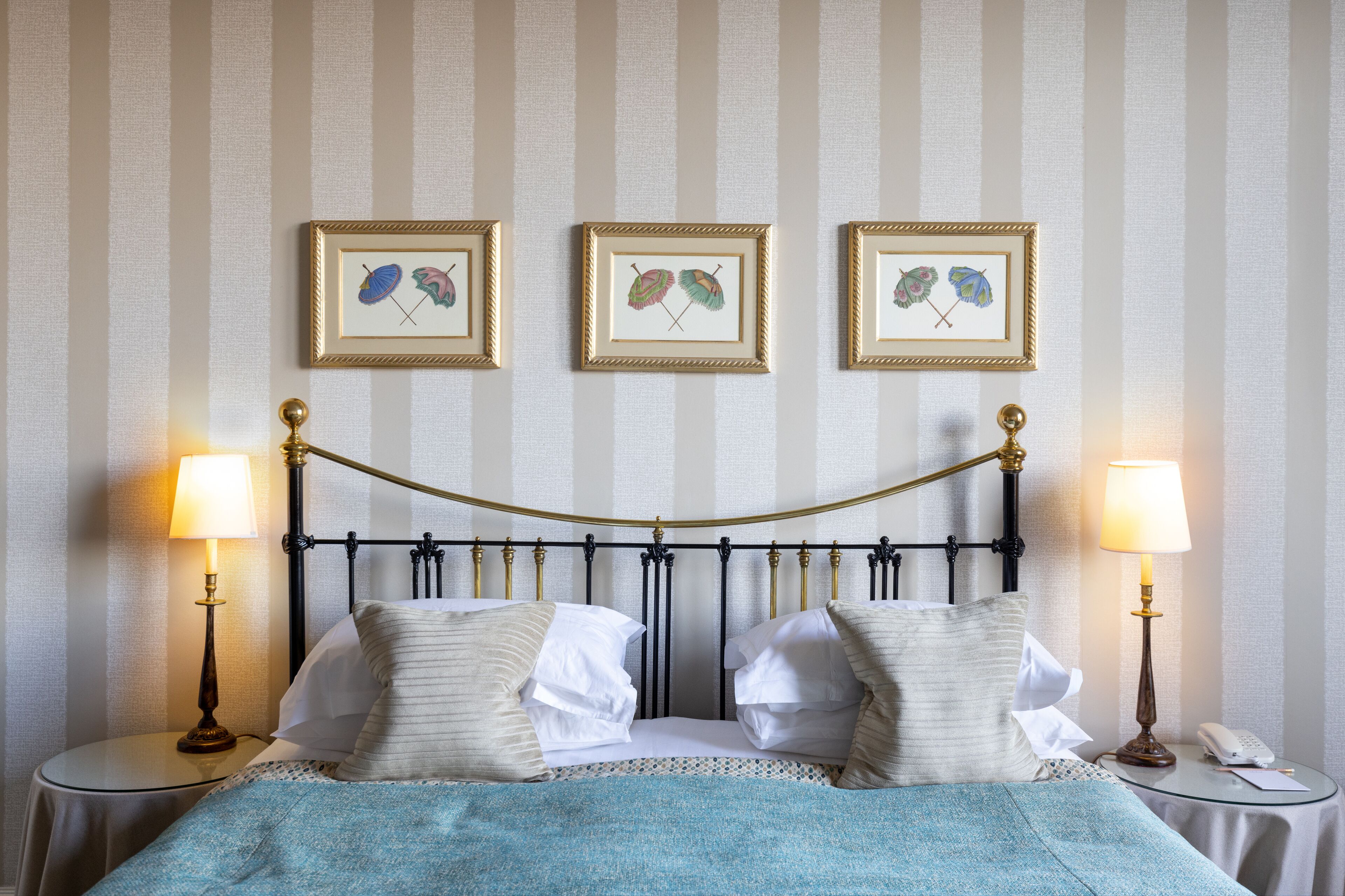 townhouse suite | premium bedding, in-room safe, desk, iron/ironing board